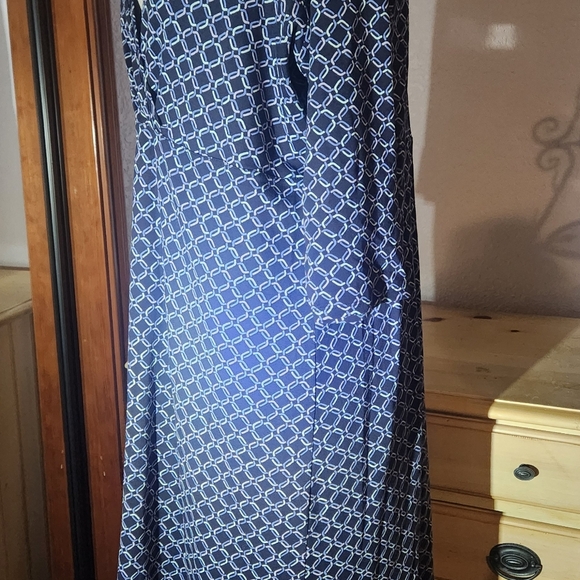 Work Casual Lands End V-Neck Dress - Picture 2 of 4